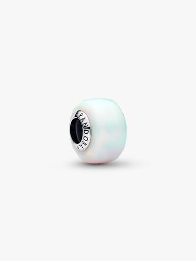 Opalizujący charms