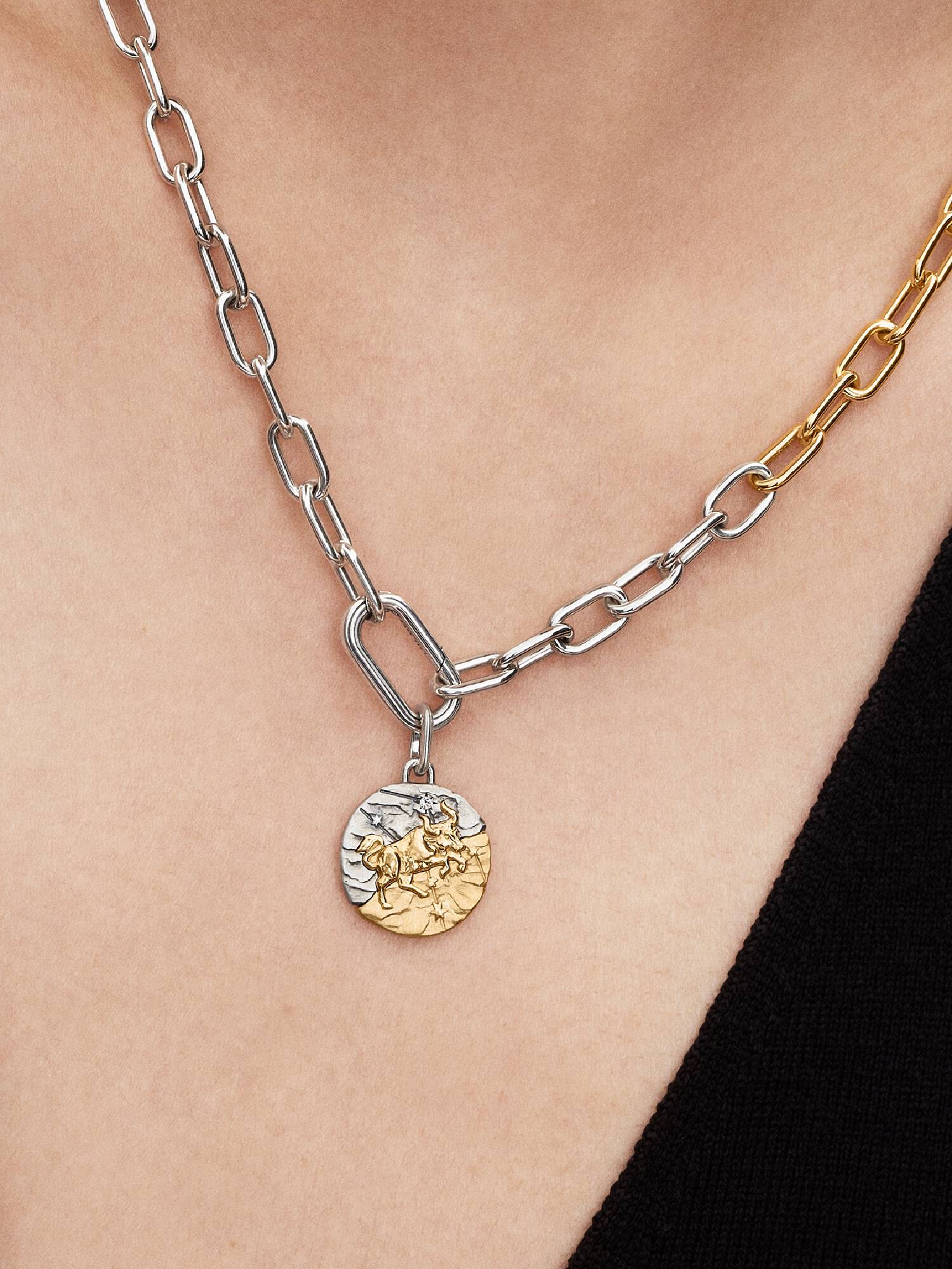 Charms-medalion ze znakiem zodiaku Byk