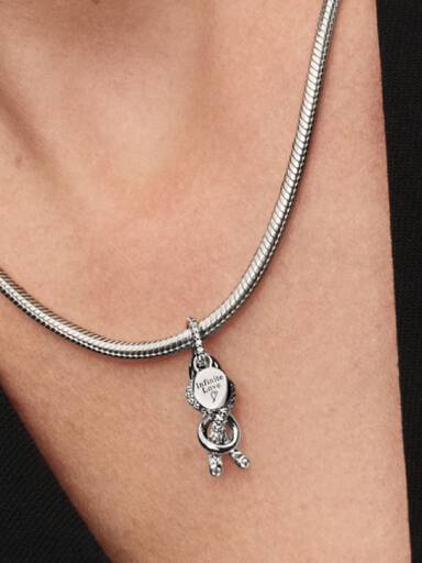 Charms-zawieszka z węzłem nieskończoności i lśniącymi kamieniami