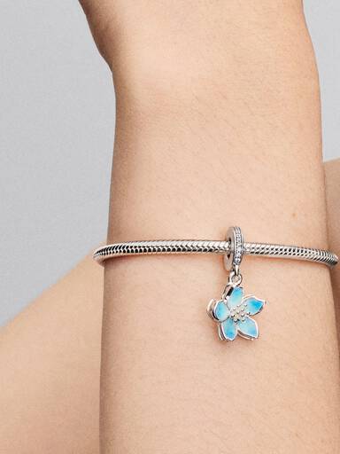Charms-zawieszka Błękitny kwiat