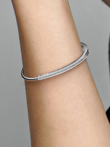 Bransoletka typu bangle pavé Pandora Signature I-D