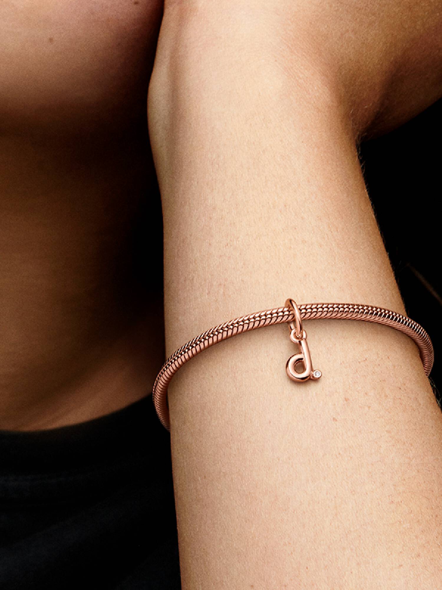 Charms-zawieszka Litera "d"