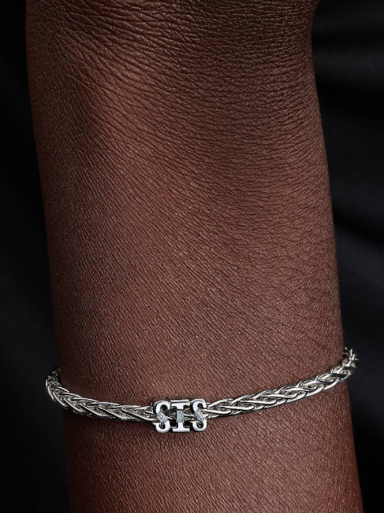 Charms Sis
