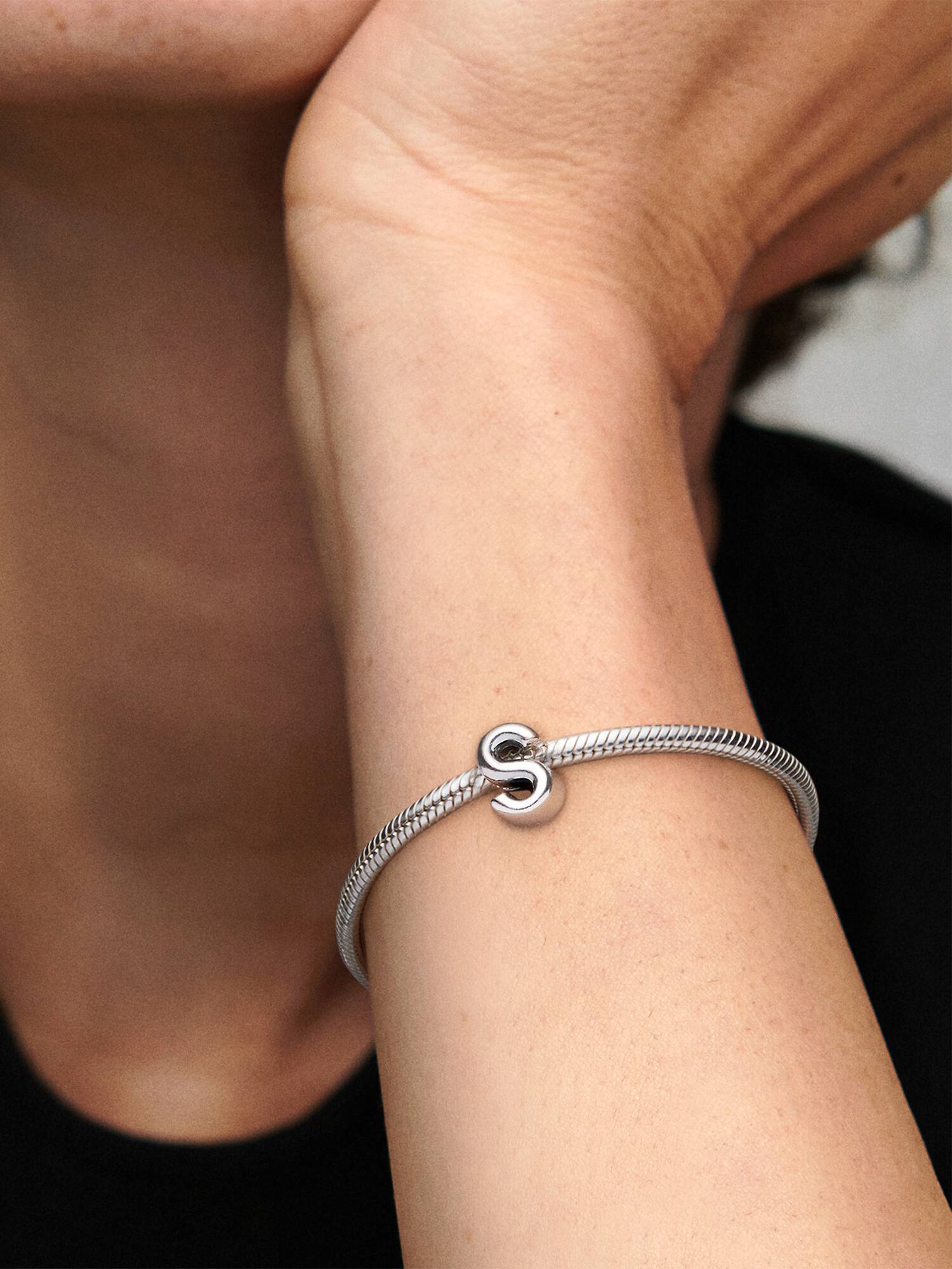 Charms Alfabet Litera S 