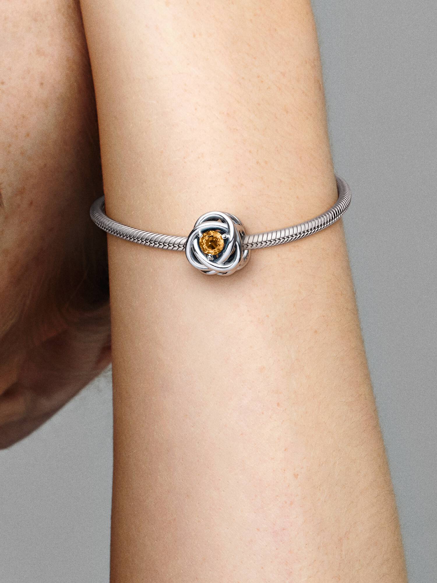 Listopad Charms Urodzinowy Miodowy symbol wieczności