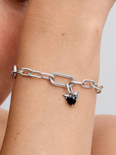 Mały charms-zawieszka Uskrzydlone serce