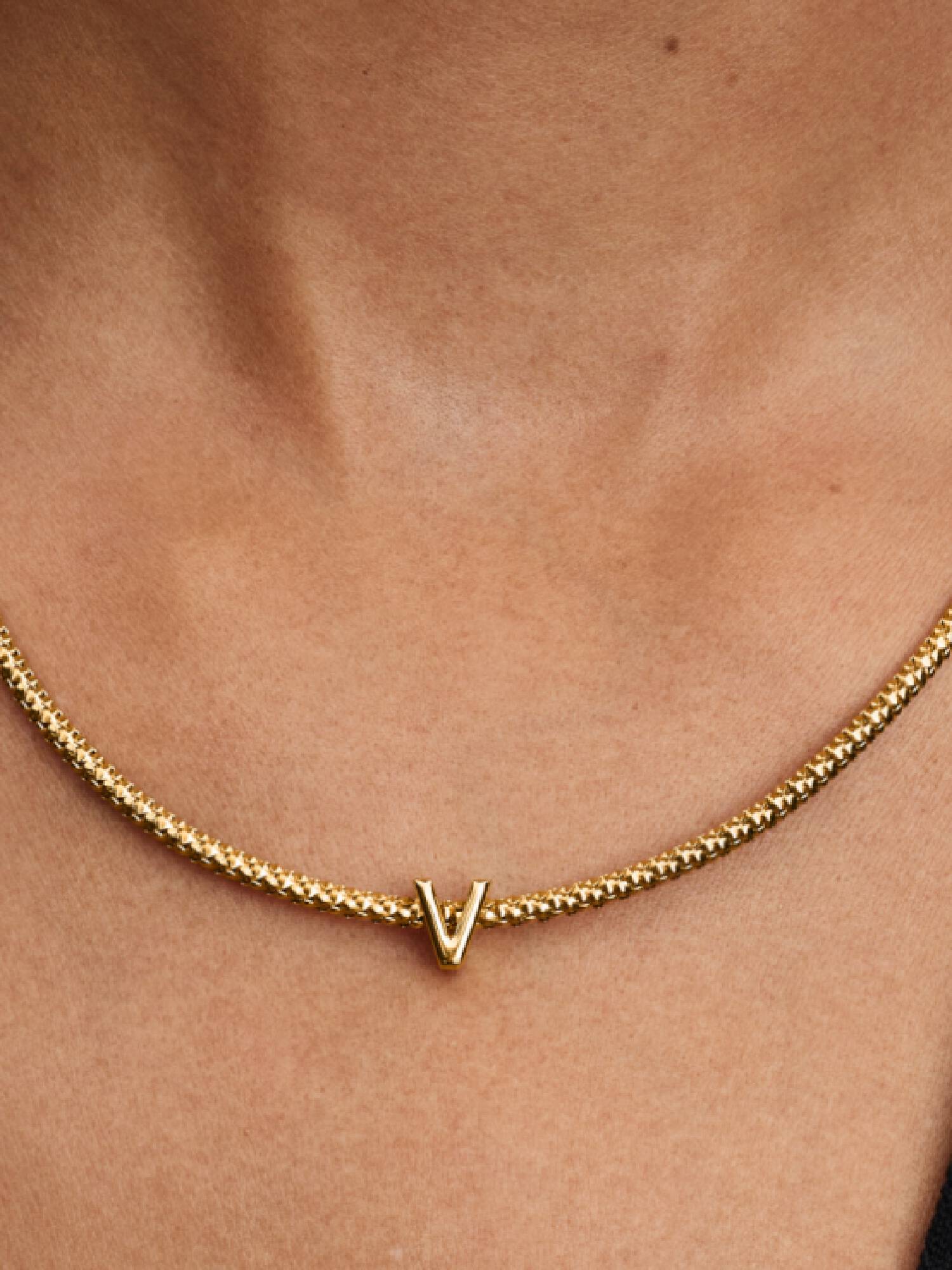 Charms Alfabet Litera V