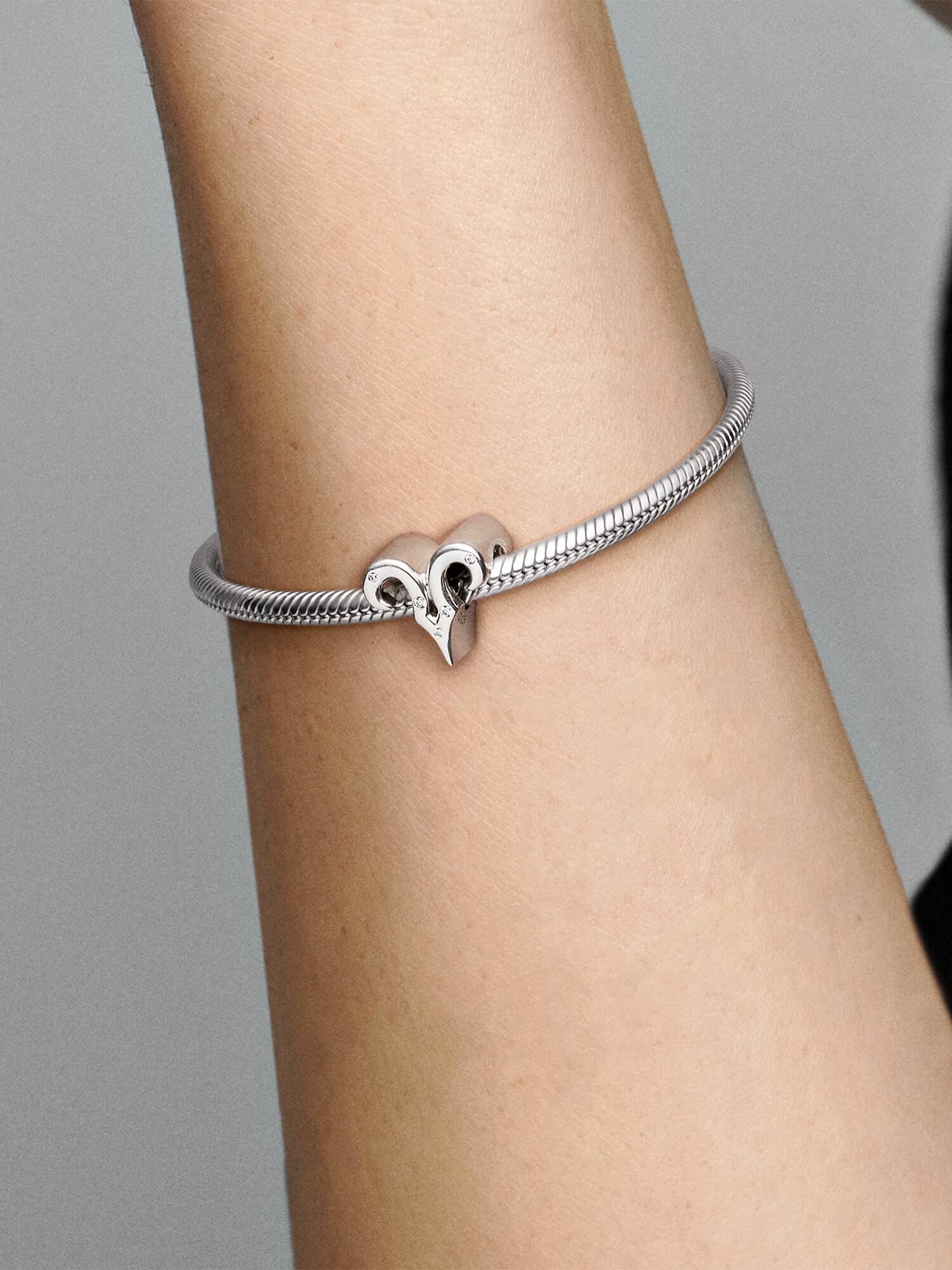 Charms Zodiak Lśniący Baran