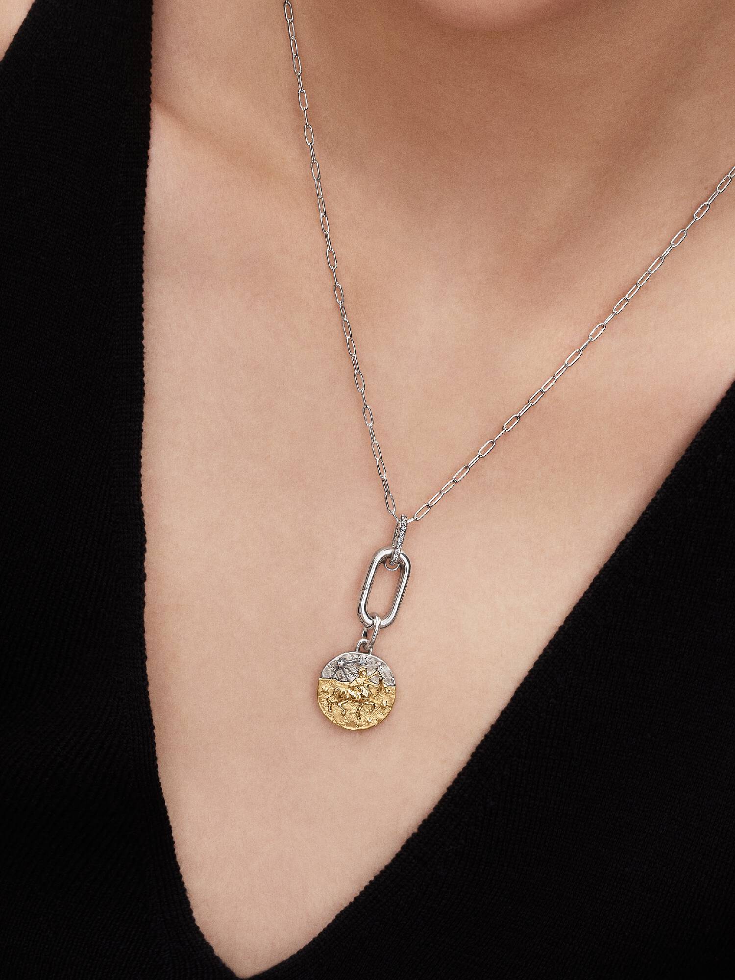 Charms-medalion ze znakiem zodiaku Strzelec