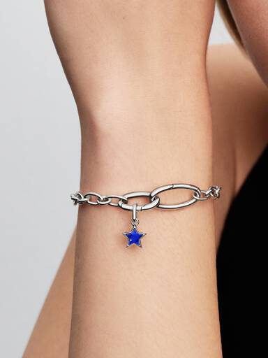 Mały charms-zawieszka Niebieska gwiazdka