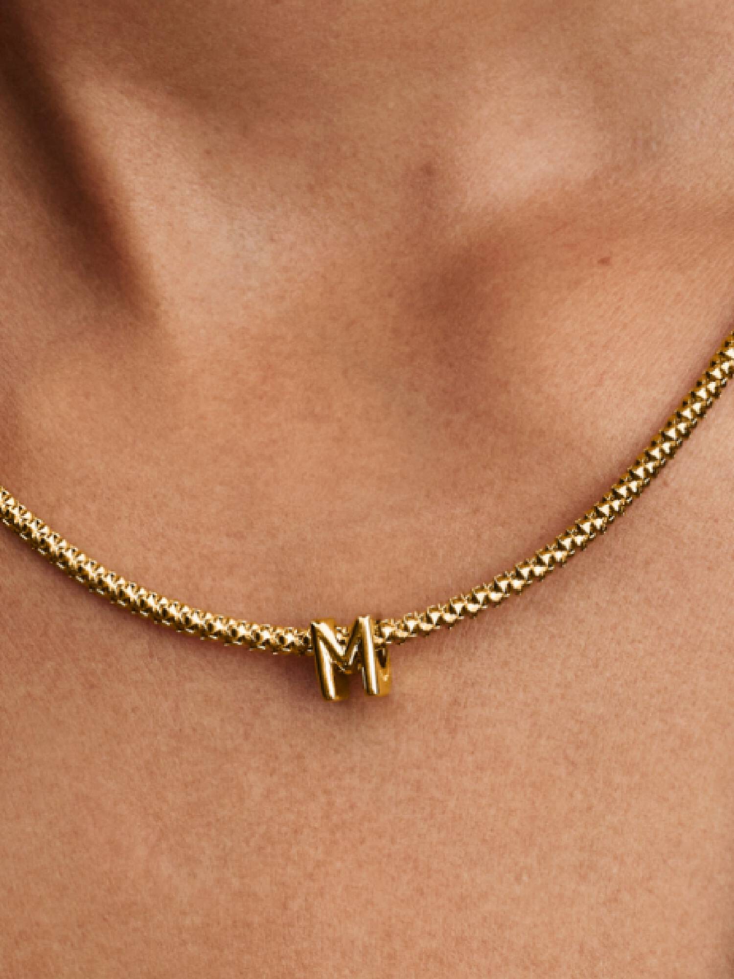 Charms Alfabet Litera M