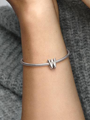 Charms Alfabet Litera W